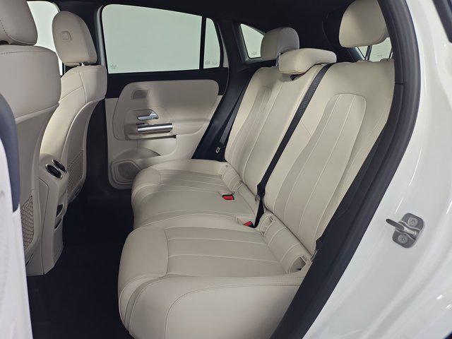 new 2025 Mercedes-Benz GLA 250 car, priced at $46,120