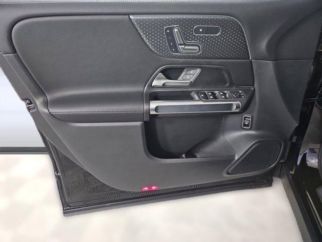 new 2025 Mercedes-Benz GLB 250 car, priced at $47,660