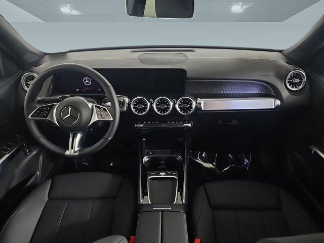 new 2025 Mercedes-Benz GLB 250 car, priced at $47,660