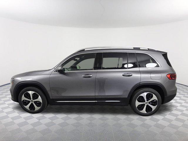 new 2025 Mercedes-Benz GLB 250 car, priced at $50,920