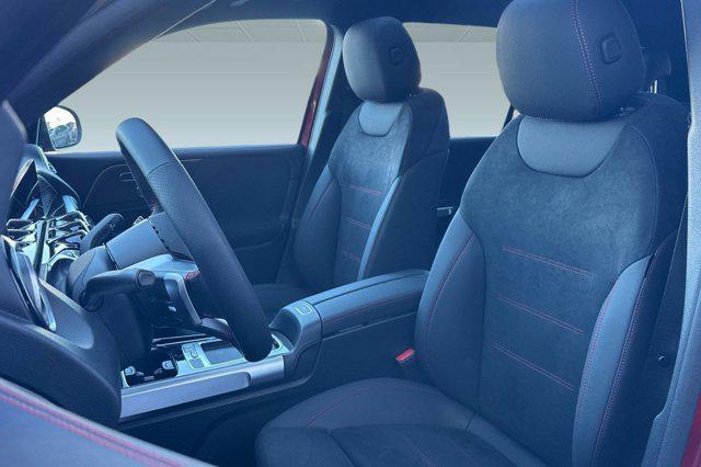 new 2026 Mercedes-Benz GLB 250 car, priced at $60,395