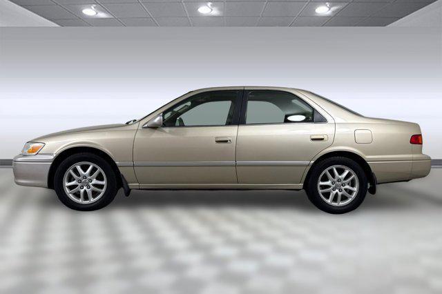 used 2000 Toyota Camry car, priced at $5,498