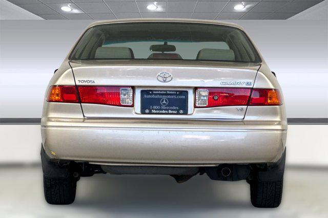 used 2000 Toyota Camry car, priced at $5,498