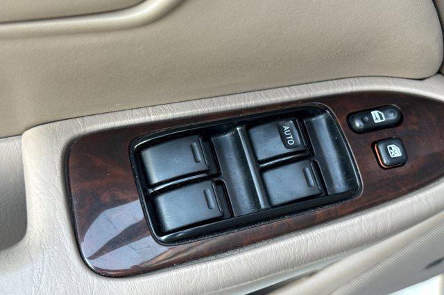 used 2000 Toyota Camry car, priced at $5,498