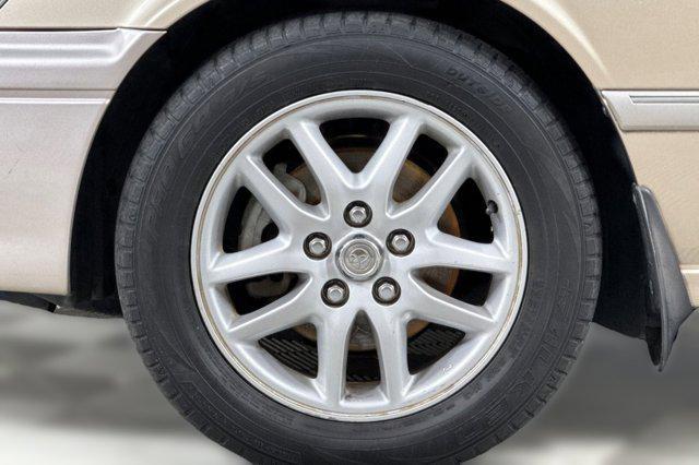 used 2000 Toyota Camry car, priced at $5,498