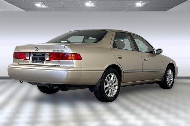used 2000 Toyota Camry car, priced at $5,498