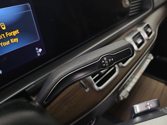 new 2025 Mercedes-Benz GLS 580 car, priced at $132,800