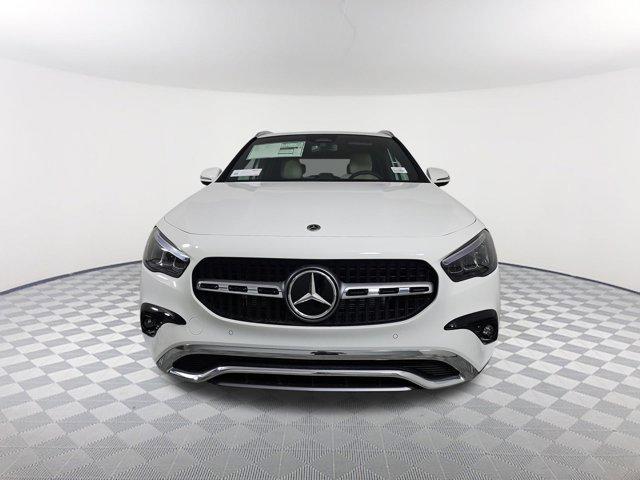 new 2025 Mercedes-Benz GLA 250 car, priced at $47,295