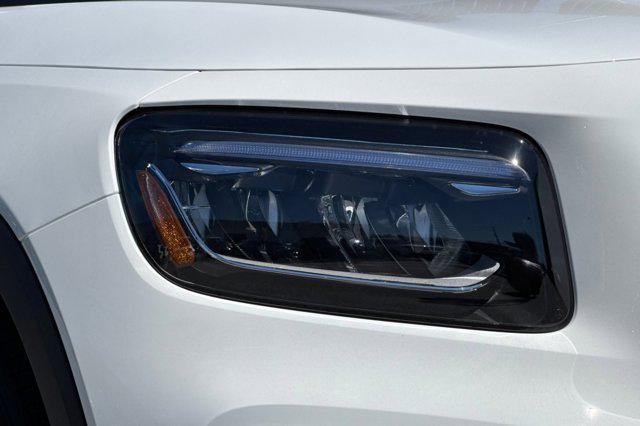 new 2026 Mercedes-Benz GLB 250 car, priced at $48,470
