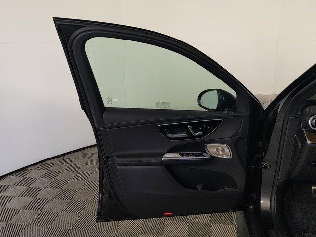 new 2025 Mercedes-Benz GLC 300 car, priced at $60,585