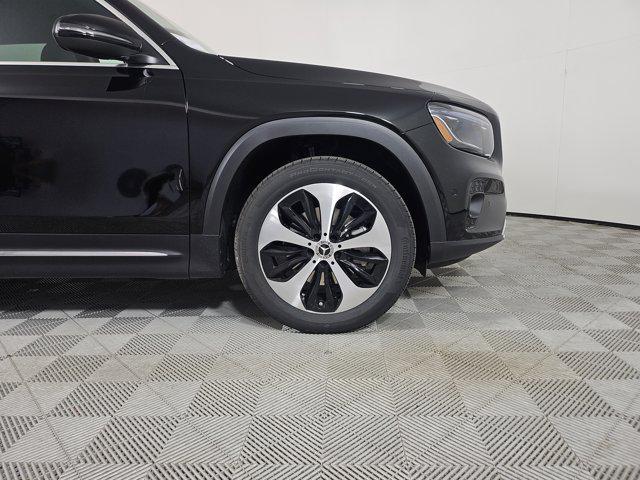 new 2025 Mercedes-Benz GLB 250 car, priced at $49,695
