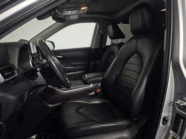 used 2022 Toyota Highlander car, priced at $36,998
