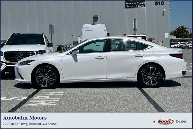 used 2022 Lexus ES 300h car, priced at $35,999