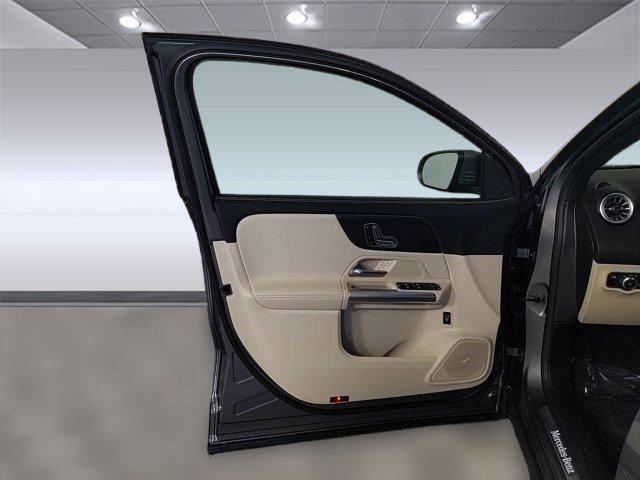 used 2025 Mercedes-Benz GLA 250 car, priced at $36,497