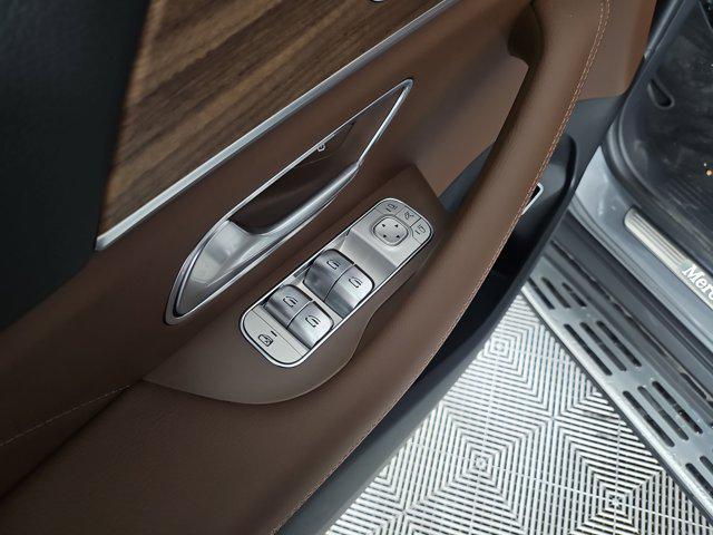 new 2025 Mercedes-Benz GLE 350 car, priced at $67,875
