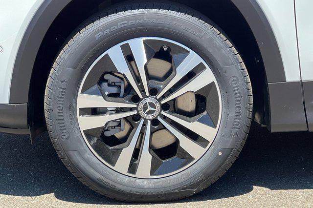 new 2025 Mercedes-Benz GLB 250 car, priced at $47,660