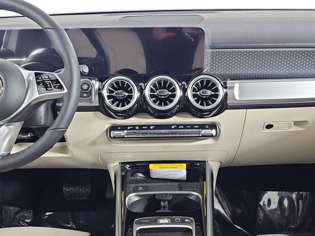 new 2025 Mercedes-Benz GLB 250 car, priced at $51,610