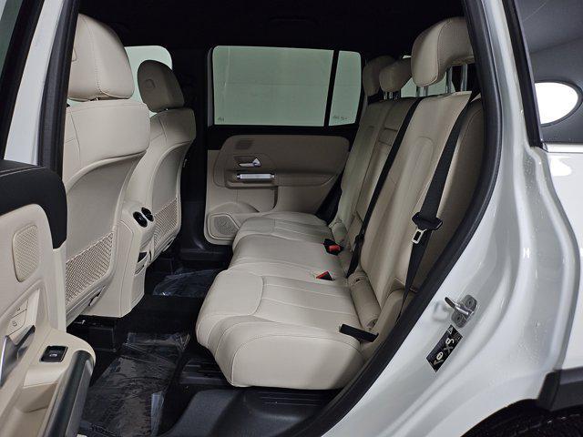 new 2025 Mercedes-Benz GLB 250 car, priced at $51,610