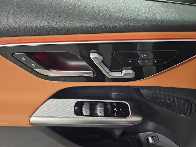 new 2025 Mercedes-Benz GLC 300 car, priced at $61,195