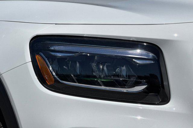 new 2026 Mercedes-Benz GLB 250 car, priced at $48,470