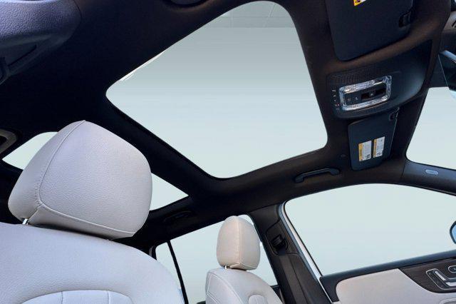 new 2026 Mercedes-Benz GLB 250 car, priced at $48,470