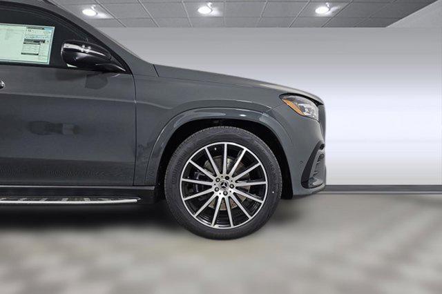 new 2025 Mercedes-Benz GLS 580 car, priced at $126,955