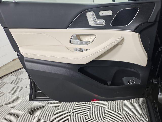 new 2025 Mercedes-Benz GLE 350 car, priced at $67,825