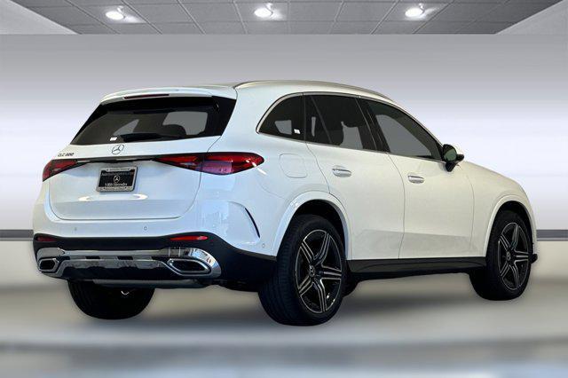 new 2025 Mercedes-Benz GLC 300 car, priced at $57,135