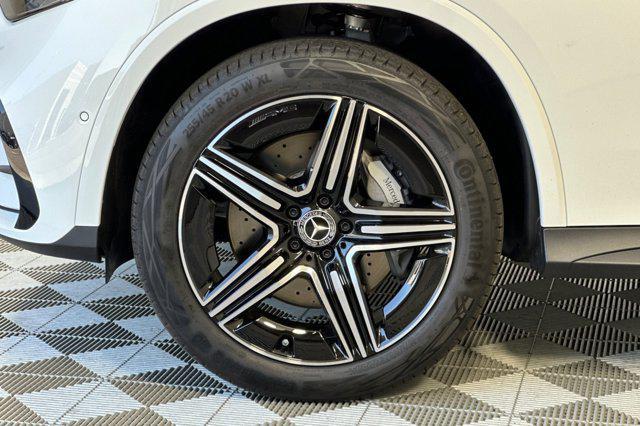 new 2025 Mercedes-Benz GLC 300 car, priced at $57,135