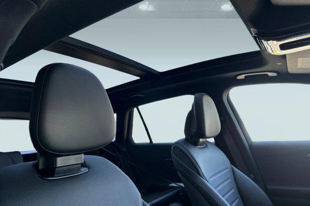 new 2025 Mercedes-Benz GLC 300 car, priced at $57,135