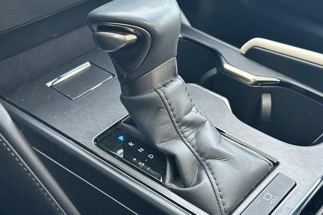 used 2024 Lexus ES 350 car, priced at $34,997