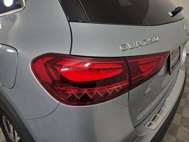 new 2025 Mercedes-Benz GLA 250 car, priced at $48,420