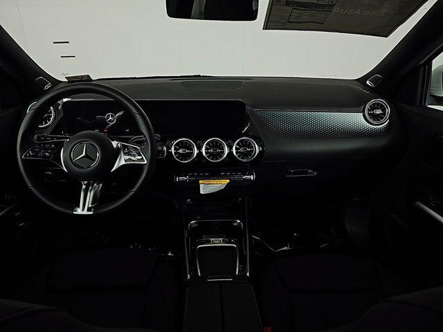 new 2025 Mercedes-Benz GLA 250 car, priced at $47,230