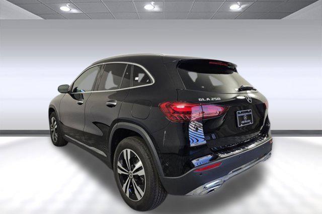 new 2025 Mercedes-Benz GLA 250 car, priced at $44,620