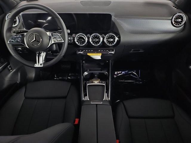 new 2025 Mercedes-Benz GLA 250 car, priced at $44,620