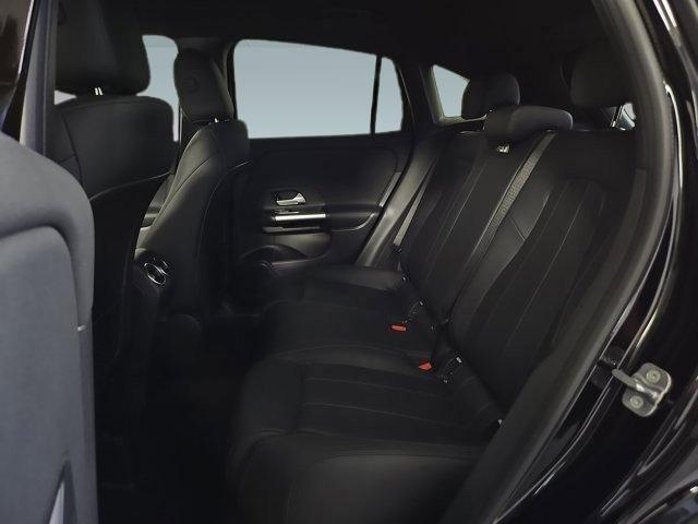 new 2025 Mercedes-Benz GLA 250 car, priced at $44,620