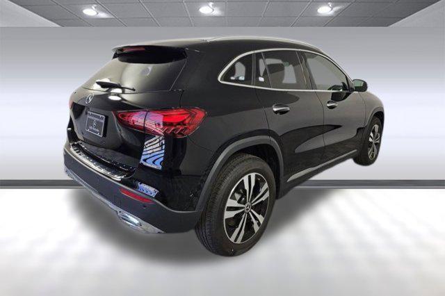 new 2025 Mercedes-Benz GLA 250 car, priced at $44,620