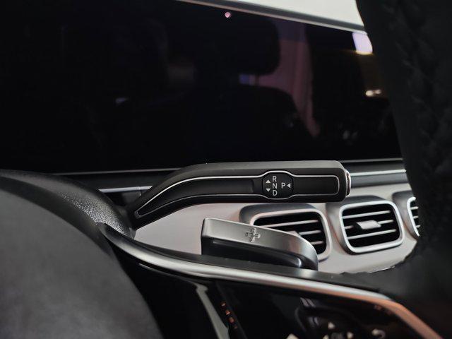 new 2025 Mercedes-Benz GLS 450 car, priced at $92,615