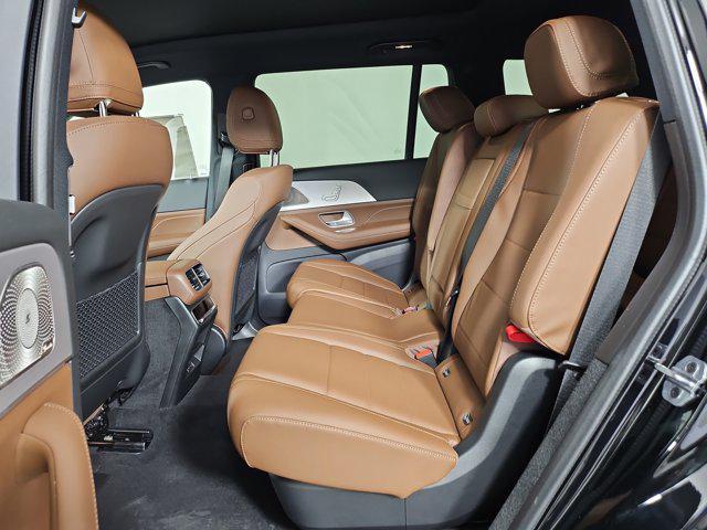 new 2025 Mercedes-Benz GLS 450 car, priced at $92,615