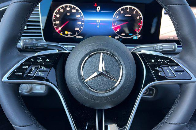 new 2025 Mercedes-Benz GLE 580 car, priced at $93,465