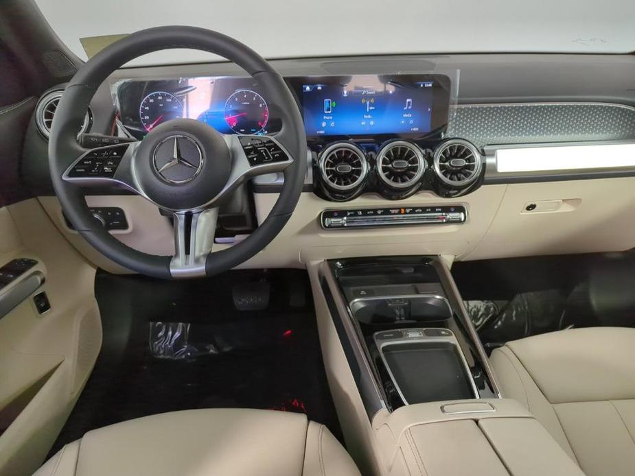 new 2024 Mercedes-Benz GLB 250 car, priced at $48,842