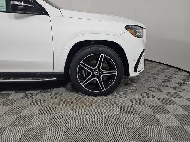 new 2025 Mercedes-Benz GLS 450 car, priced at $97,430