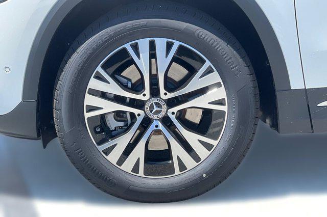 new 2025 Mercedes-Benz GLA 250 car, priced at $47,295