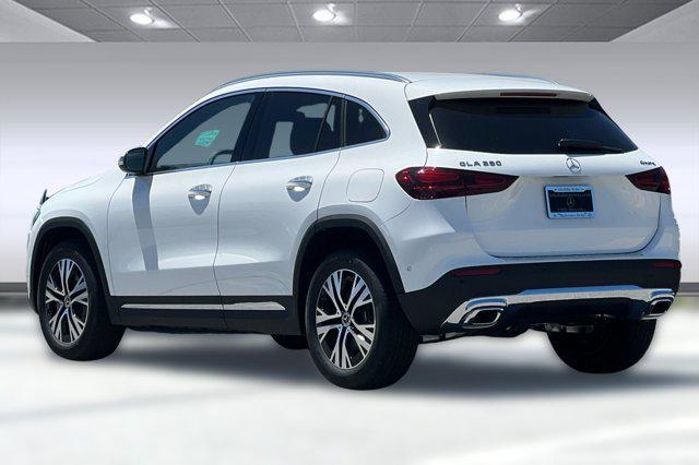 new 2025 Mercedes-Benz GLA 250 car, priced at $47,295
