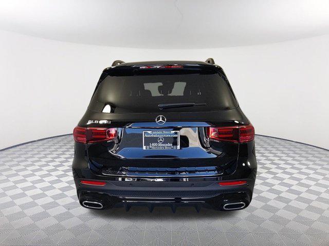 new 2024 Mercedes-Benz GLB 250 car, priced at $52,300