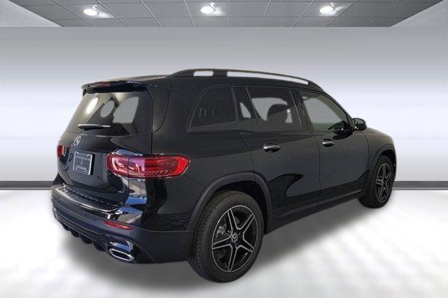 new 2024 Mercedes-Benz GLB 250 car, priced at $52,300