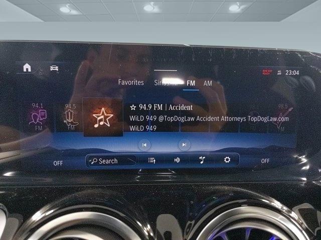 new 2024 Mercedes-Benz GLB 250 car, priced at $52,300