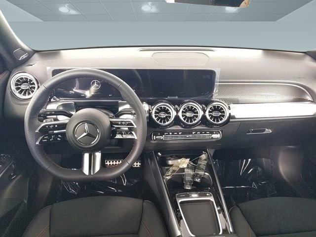 new 2024 Mercedes-Benz GLB 250 car, priced at $52,300