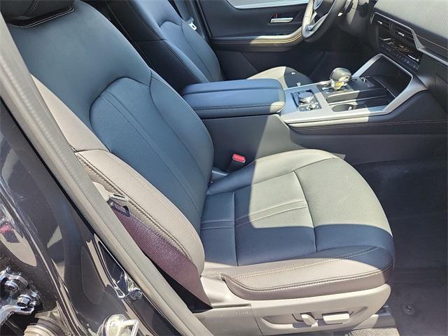 new 2025 Mazda CX-90 PHEV car, priced at $48,151