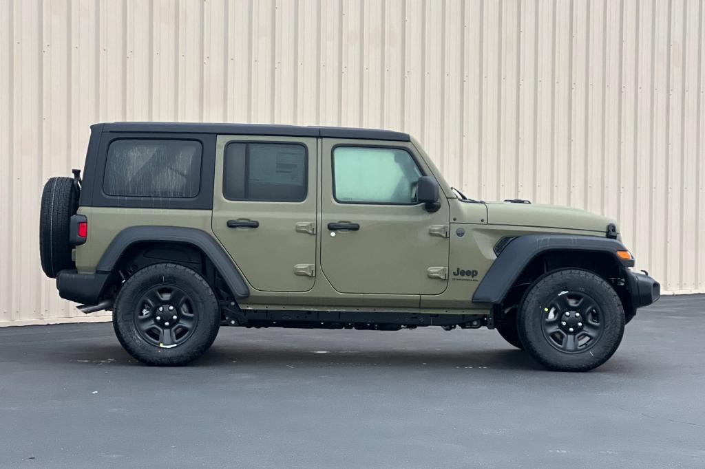 new 2025 Jeep Wrangler car, priced at $39,555